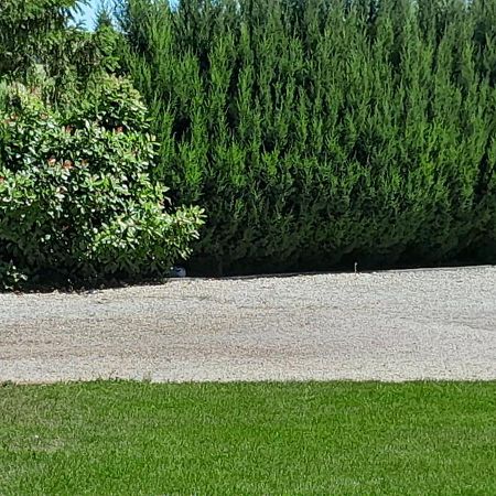 Les Roulottes Hotel Pouilly-sur-Vingeanne Екстериор снимка